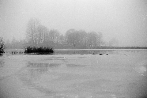 Spaziergang durch ein Dorf (Belarus, November 2000)